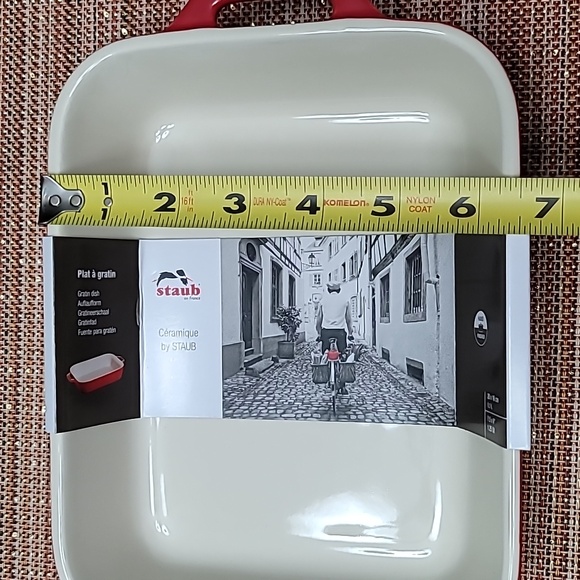 Staub Stoneware Baking Dish 1.25qt, Red, NWT - Picture 7 of 7